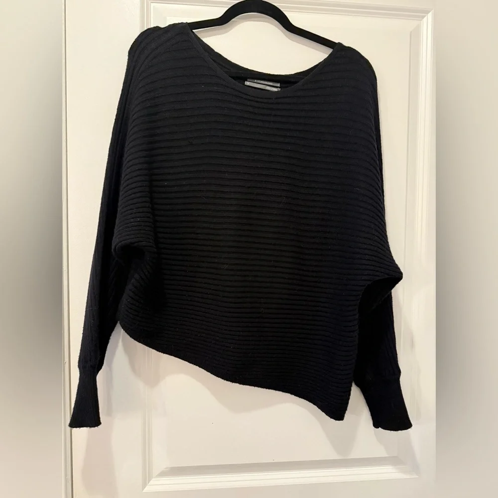 By Anthropologie Asymmetrical Cropped Pullover Sweater Size S. - Picture 5 of 6